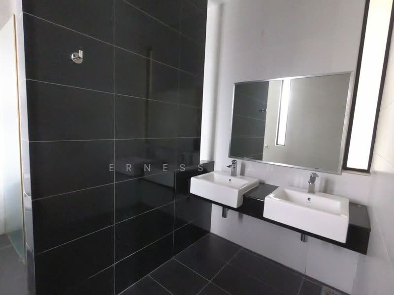 Terraced House for Rent in Iskandar Puteri (Nusajaya) (Johor) - Erness Tan - Bathroom - PropertyGuru.com.my
