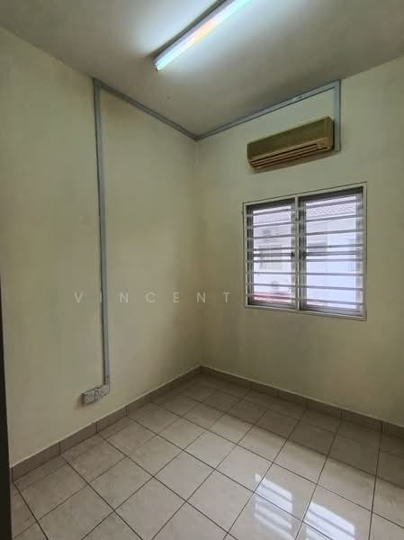 Rumah Teres untuk Dijual di Bandar Enstek (Negeri Sembilan) - Vincent Lee - Interior - PropertyGuru.com.my