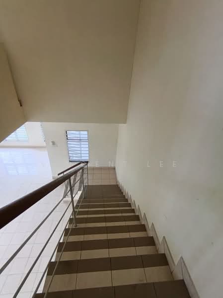 Rumah Teres untuk Dijual di Bandar Enstek (Negeri Sembilan) - Vincent Lee - Corridor - PropertyGuru.com.my