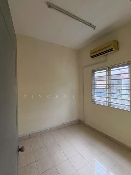 Rumah Teres untuk Dijual di Bandar Enstek (Negeri Sembilan) - Vincent Lee - Interior - PropertyGuru.com.my