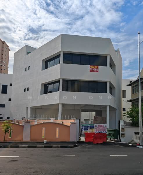 Banglo Komersial untuk Disewa di Bukit Jambul (Penang) - Winson Ong - PropertyGuru.com.my