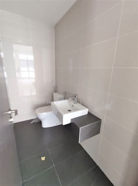 Semi-Detached House for Sale in Eco Sanctuary (Telok Panglima Garang) - Michelle Lee - Bathroom - PropertyGuru.com.my