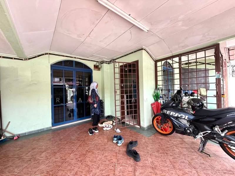 2-storey Terraced House for Sale in Seksyen 7 (Shah Alam) - Firdaus Hamidun - PropertyGuru.com.my