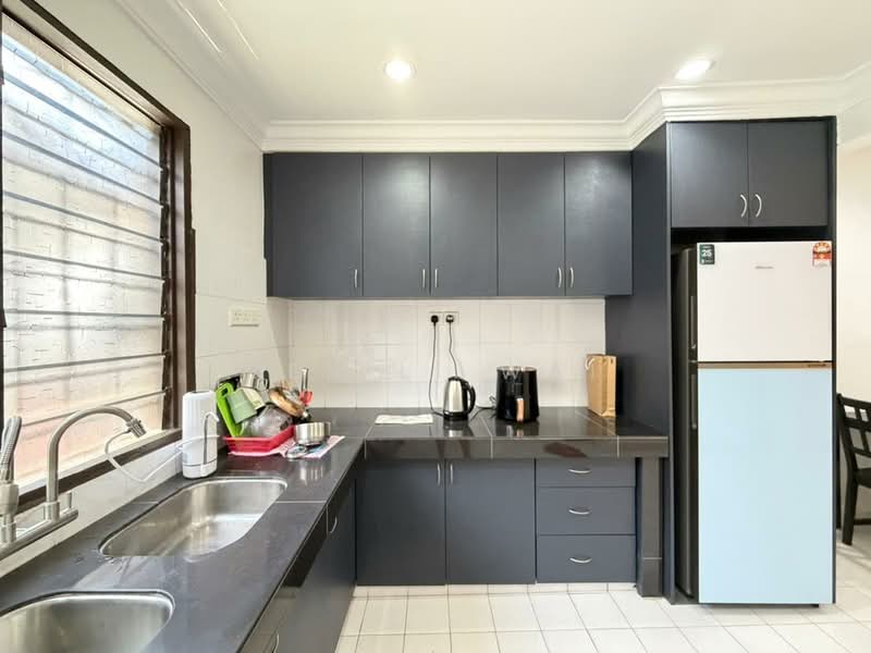 Rumah Teres 2 Tingkat untuk Disewa di Bandar Sunway (Sunway) - YEN LI WAI - Kitchen - PropertyGuru.com.my