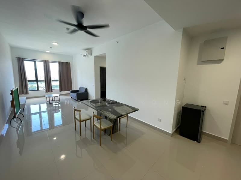 Servis Apartment untuk Disewa di Residensi Ava @ Kiara Bay - Angelyn Yong - Living Room - PropertyGuru.com.my