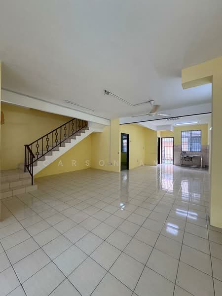 Rumah Teres 2 Tingkat untuk Disewa di Taman Sutera Prima (Perai) - Carson Ang - Living Room - PropertyGuru.com.my
