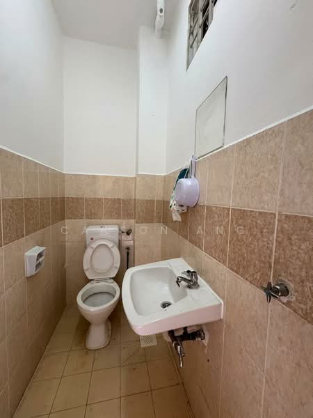Rumah Teres 2 Tingkat untuk Disewa di Taman Sutera Prima (Perai) - Carson Ang - Bathroom - PropertyGuru.com.my