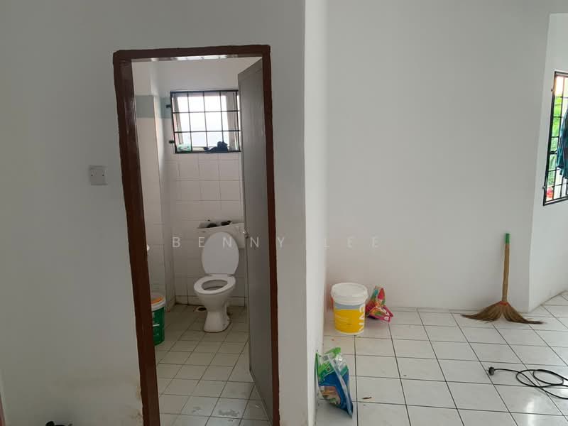 2-storey Terraced House for Rent in Taman Harmoni (Kajang) - Benny Lee - Bathroom - PropertyGuru.com.my