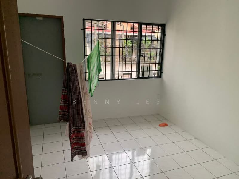 2-storey Terraced House for Rent in Taman Harmoni (Kajang) - Benny Lee - Bedroom - PropertyGuru.com.my