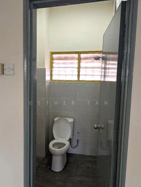 Rumah Teres 2 Tingkat untuk Disewa di Usj 3 (Subang Jaya) - Esther Tan - Bathroom - PropertyGuru.com.my