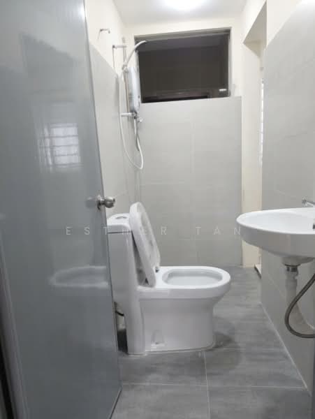 Rumah Teres 2 Tingkat untuk Disewa di Usj 3 (Subang Jaya) - Esther Tan - Bathroom - PropertyGuru.com.my