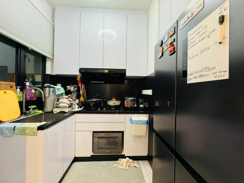 Servis Apartment untuk Disewa di Majestic Maxim - David Chat - Kitchen - PropertyGuru.com.my