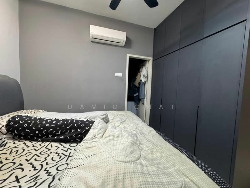Servis Apartment untuk Disewa di Majestic Maxim - David Chat - Bedroom - PropertyGuru.com.my