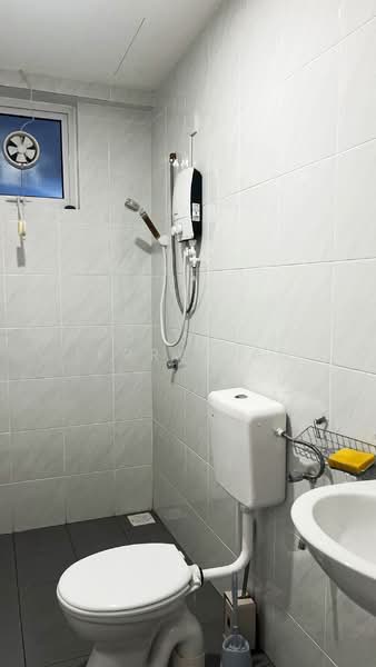Kondominium untuk Disewa di The Zen - Jerry Tan - Bathroom - PropertyGuru.com.my