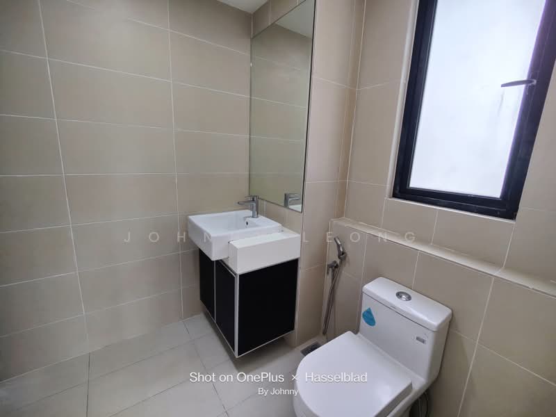 Servis Apartment untuk Disewa di Kanvas SOHO - Johnny Leong - Bathroom - PropertyGuru.com.my