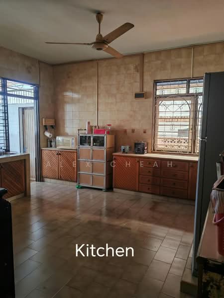 Semi-Detached House for Sale in Jelutong (Penang) - Alex Cheah - Kitchen - PropertyGuru.com.my