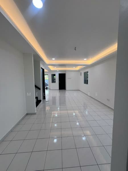 Rumah Teres 2 Tingkat untuk Dijual di Taman Putri Kulai (Kulai) - Melinda Ee - Living Room - PropertyGuru.com.my