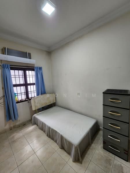 Rumah Teres 2 Tingkat untuk Disewa di Permas Jaya (Johor) - Jason Lim - Bedroom - PropertyGuru.com.my