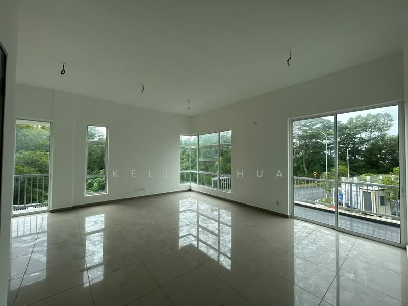 Rumah Berkembar untuk Dijual di Taman Mahkota Pinggiran (Cheras) - Kelly Chua - Living Room - PropertyGuru.com.my