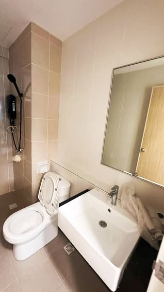 Condominium for Rent at Havana Beach Residences - Jerry Tan - Bathroom - PropertyGuru.com.my