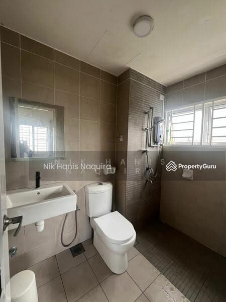 Condominium for Sale at Saujana Aster - Nik Hanis Naquira - Bathroom - PropertyGuru.com.my