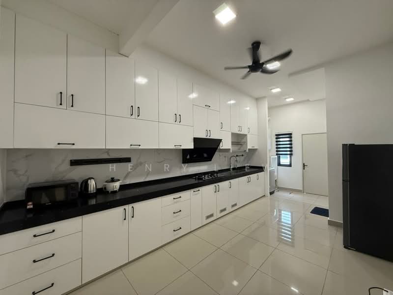 2-storey Terraced House for Rent in Cyberjaya (Selangor) - Henry Liew - Kitchen - PropertyGuru.com.my