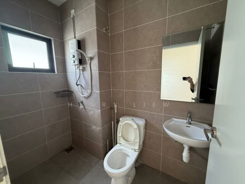 2-storey Terraced House for Rent in Cyberjaya (Selangor) - Henry Liew - Bathroom - PropertyGuru.com.my