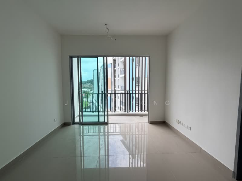 Kondominium untuk Dijual di Bayu Temiang Residensi - Jacky Yong - Balcony - PropertyGuru.com.my
