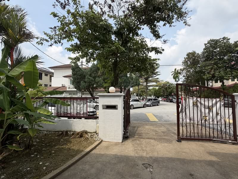 Rumah Teres 2.5 Tingkat untuk Dijual di Bandar Utama 11 (Bandar Utama) - Calvin Law - PropertyGuru.com.my