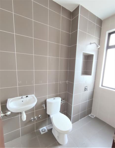 Rumah Teres 2 Tingkat untuk Dijual di Telok Panglima Garang (Selangor) - Michelle Lee - Bathroom - PropertyGuru.com.my
