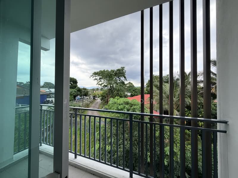 Kondominium untuk Dijual di Bayu Temiang Residensi - Jacky Yong - Balcony - PropertyGuru.com.my