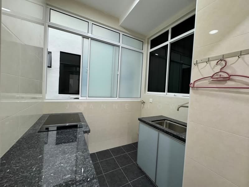 Kondominium untuk Dijual di Grand Residence @ Merak Mas - Joanne How - Kitchen - PropertyGuru.com.my