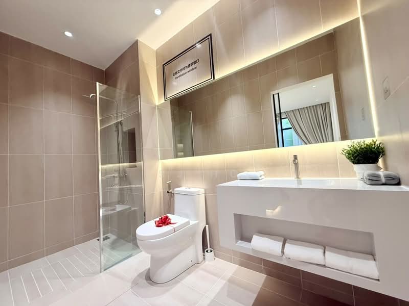 Condominium for Sale at Tuan Pavilion - SJ Ho - Tuan Pavilion - Master Bathroom - PropertyGuru.com.my