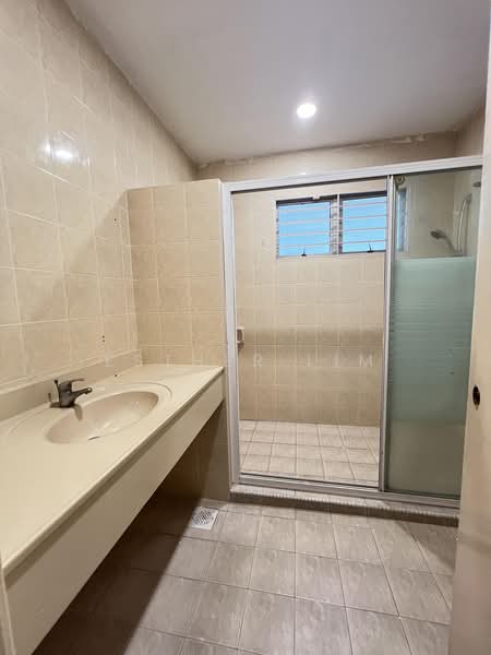 2-storey Terraced House for Sale in Petaling Jaya (Selangor) - Esther Lim - Bathroom - PropertyGuru.com.my