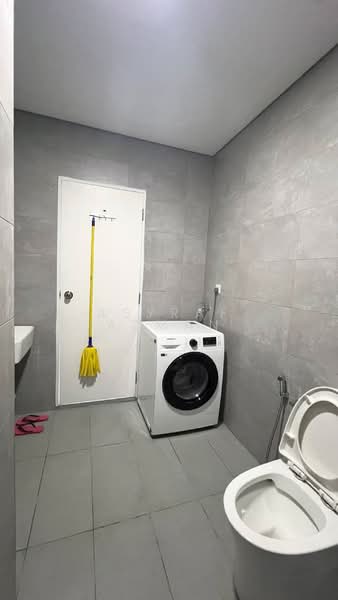 Service Residence for Rent at Cubic Botanical - Asyraf Azman - Bathroom - PropertyGuru.com.my