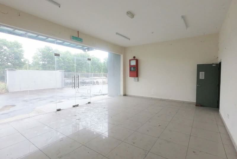 Kilang untuk Disewa di Iskandar Puteri (Nusajaya) (Johor) - Adam Lee - Entrance - PropertyGuru.com.my