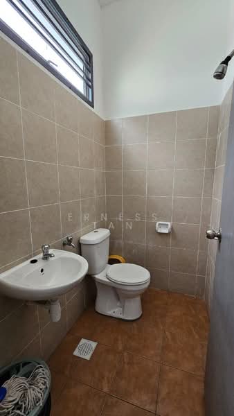 Rumah Teres 2.5 Tingkat untuk Disewa di Skudai (Johor) - Erness Tan - Bathroom - PropertyGuru.com.my
