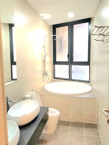 Service Residence for Rent at KL Gateway Premium Residences - Wind Mah - Bathroom - PropertyGuru.com.my