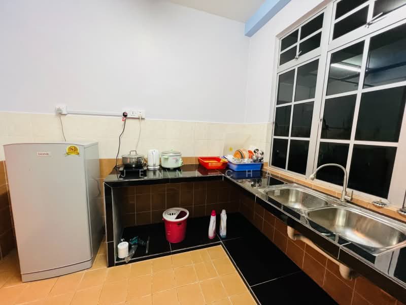 Pangsapuri untuk Dijual di Crown Imperial Court - Jenni Cha - Kitchen - PropertyGuru.com.my