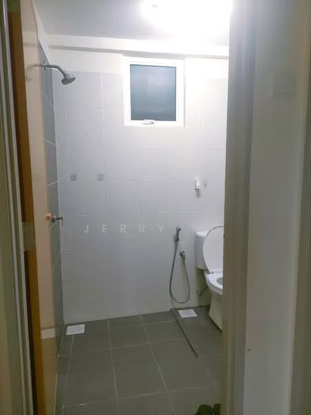 Kondominium untuk Dijual di Mahsuri Square - Jerry So - Bathroom - PropertyGuru.com.my