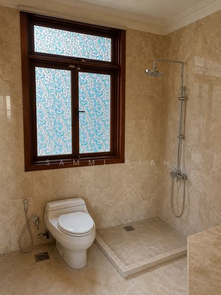Bungalow for Sale in TTDI Hills (Kuala Lumpur) - Sammi Siah - Shower Room - PropertyGuru.com.my