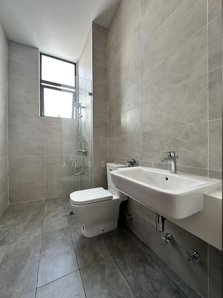 Semi-Detached House for Sale in Setia Eco Park (Setia Alam) - Jess Tee - Bathroom - PropertyGuru.com.my