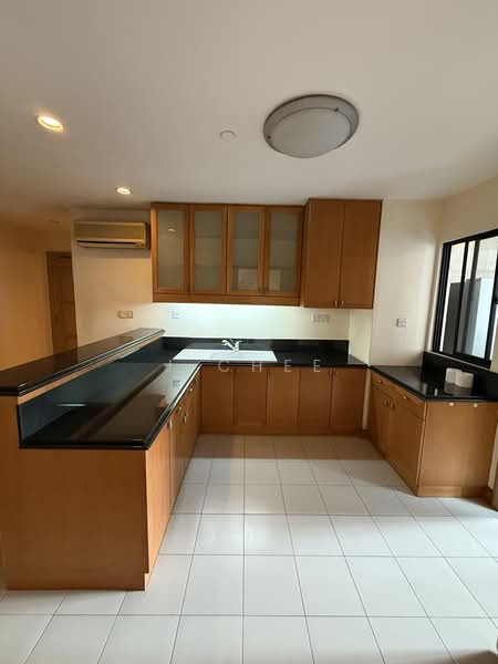 Service Residence for Sale at 3 Kia Peng - J Chee - Kitchen - PropertyGuru.com.my