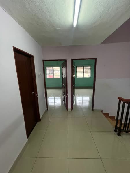 2-storey Terraced House for Sale in Taman Gembira (Klang) - Vikram . - Corridor - PropertyGuru.com.my