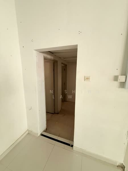 Retail Space for Rent in Bangi Sentral (Bandar Baru Bangi) - Soon Sheng Law - Interior - PropertyGuru.com.my