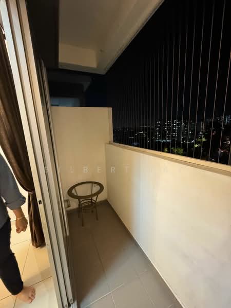 Kondominium untuk Disewa di The Edge Residence - Gilbert Tay - Balcony - PropertyGuru.com.my
