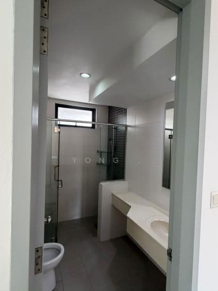 Kondominium untuk Dijual di Vista Kiara - Yong . - Bathroom - PropertyGuru.com.my