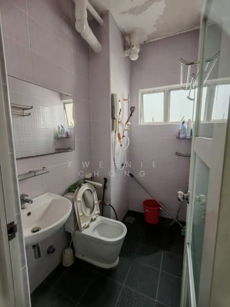 Kondominium untuk Dijual di Awana Puri - Kweenie Chong - Bathroom - PropertyGuru.com.my
