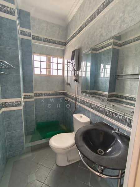 Kondominium untuk Dijual di Awana Puri - Kweenie Chong - Bathroom - PropertyGuru.com.my