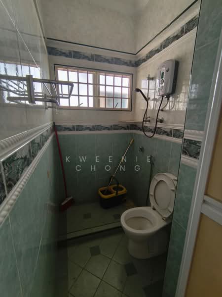 Kondominium untuk Dijual di Awana Puri - Kweenie Chong - Bathroom - PropertyGuru.com.my
